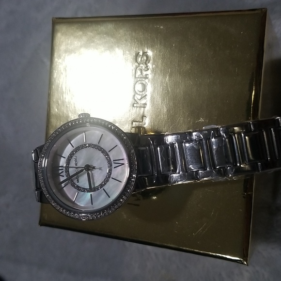 Watch - Picture 4 of 5